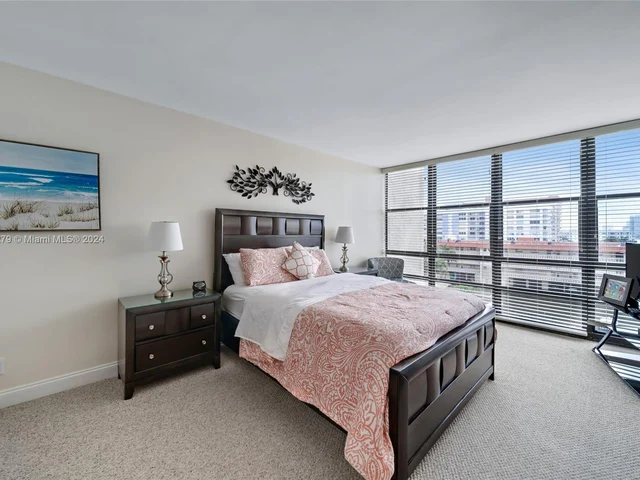 2017 S Ocean Dr # 610, Hallandale Beach FL 33009