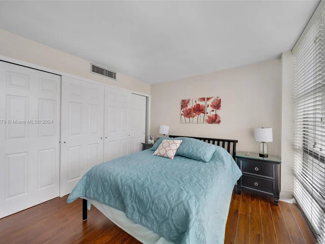 2017 S Ocean Dr # 610, Hallandale Beach FL 33009