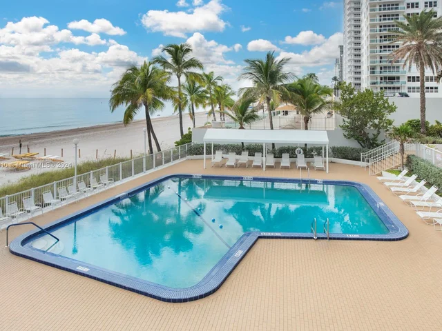 4010 Galt Ocean Dr # 914, Fort Lauderdale FL 33308