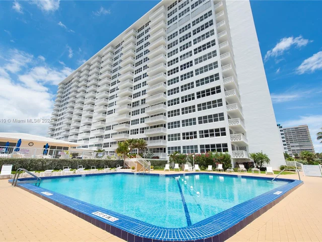 4010 Galt Ocean Dr # 914, Fort Lauderdale FL 33308