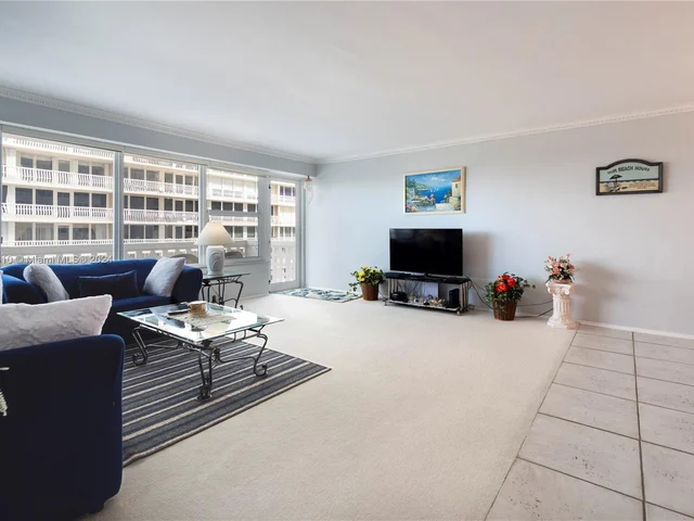 4010 Galt Ocean Dr # 914, Fort Lauderdale FL 33308