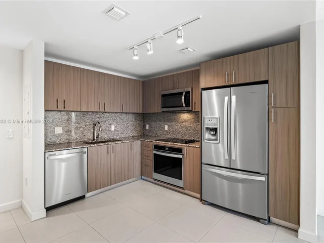 5350 NW 84th Ave # 514, Doral FL 33166