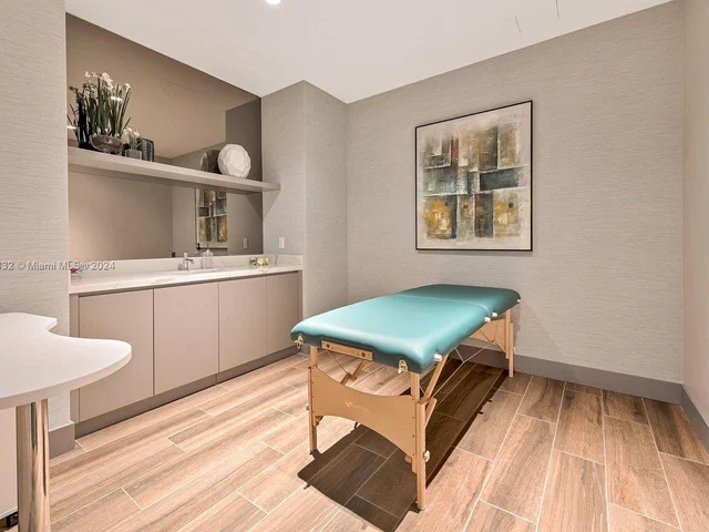 5350 NW 84th Ave # 514, Doral FL 33166