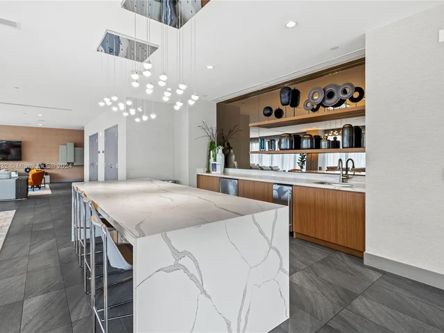 5350 NW 84th Ave # 514, Doral FL 33166