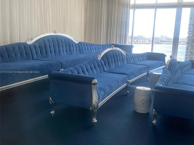 475 Brickell Ave # 5508, Miami FL 33131