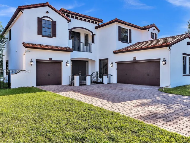 8731 NW 41st St, Cooper City FL 33024