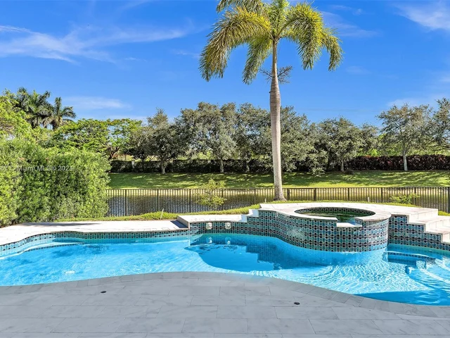 8731 NW 41st St, Cooper City FL 33024