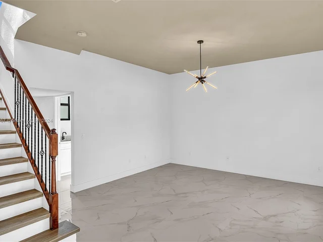 8731 NW 41st St, Cooper City FL 33024