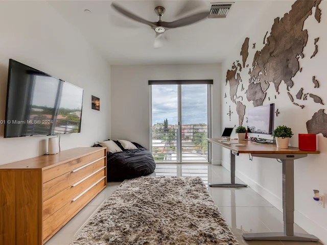 1025 NE 18th Ave # 306, Fort Lauderdale FL 33304