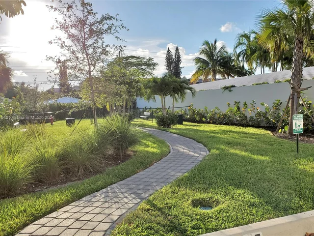 1025 NE 18th Ave # 306, Fort Lauderdale FL 33304