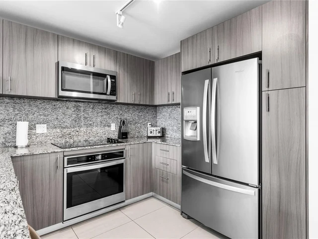 5350 NW 84th Ave # 1818, Doral FL 33166