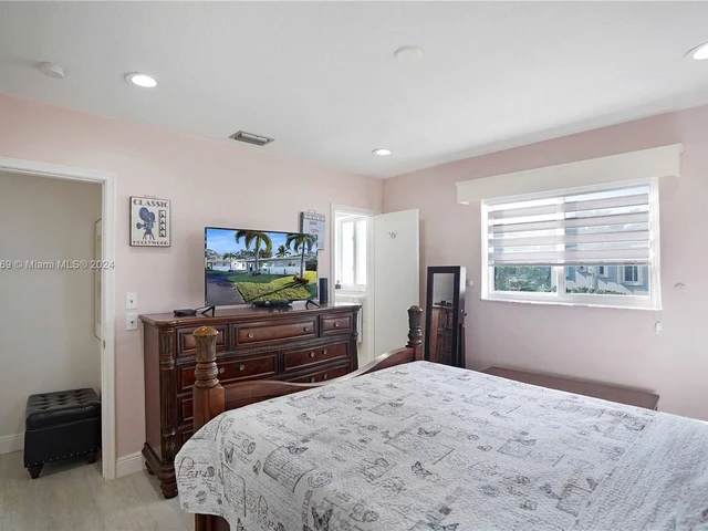 2447 Garland Cir # 196, Hollywood FL 33021