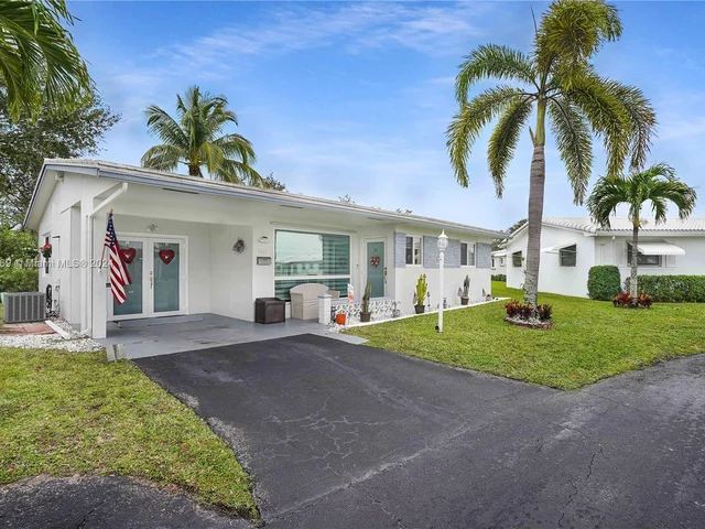 2447 Garland Cir # 196, Hollywood FL 33021