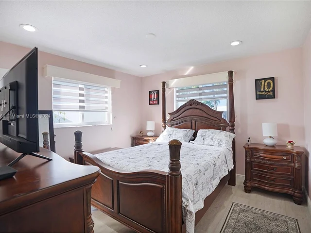 2447 Garland Cir # 196, Hollywood FL 33021