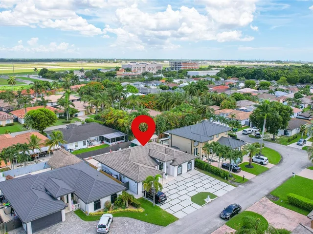 15235 SW 140th St, Miami FL 33196