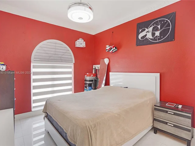 15235 SW 140th St, Miami FL 33196