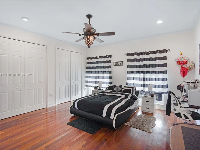 15235 SW 140th St, Miami FL 33196