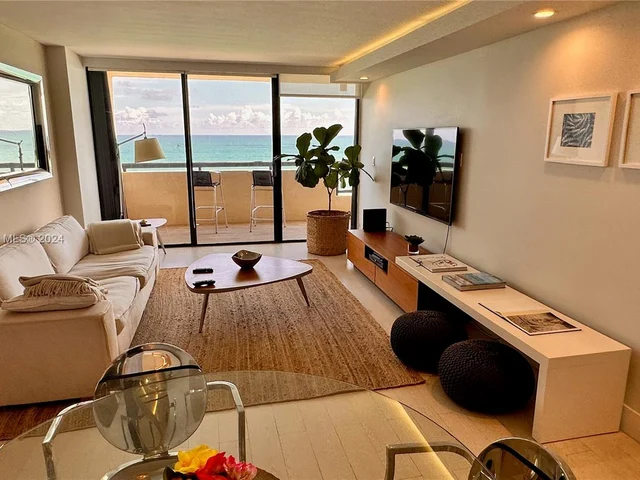 2555 Collins Ave # 2105, Miami Beach FL 33140