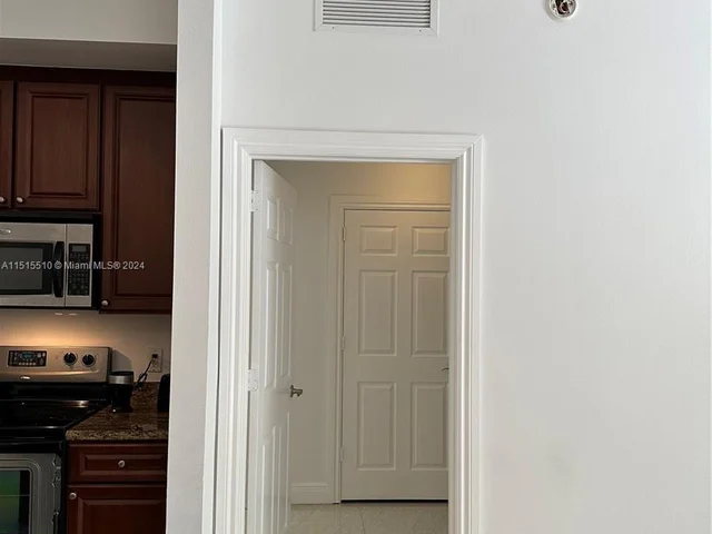 3001 NE 185th St # 225, Aventura FL 33180