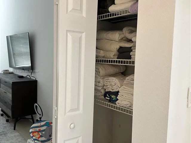 3001 NE 185th St # 225, Aventura FL 33180