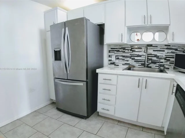 1228 West Ave # 405, Miami Beach FL 33139