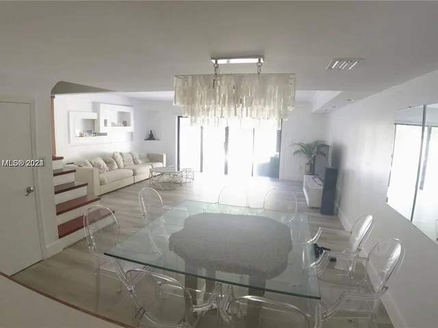 16432 NE 26th Ave # 5, North Miami Beach FL 33160