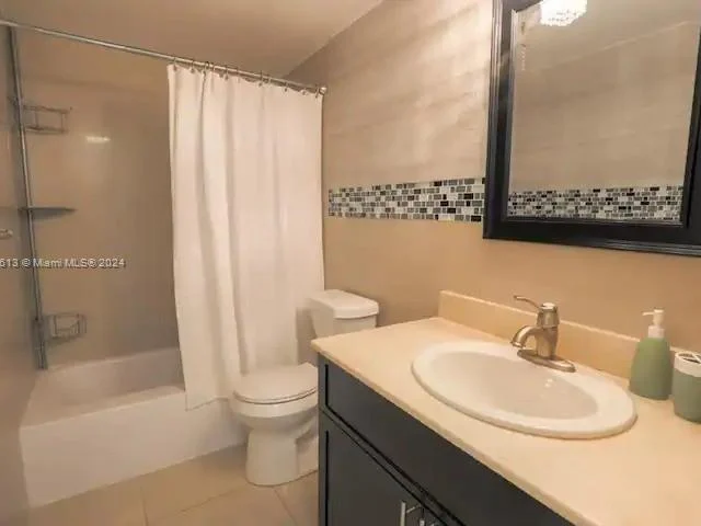 301 Golden Isles DR # 109, Hallandale Beach FL 33009