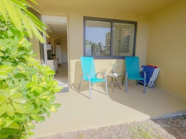 301 Golden Isles DR # 109, Hallandale Beach FL 33009