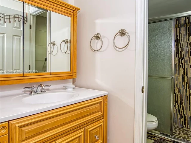 200 178th Dr # 603, Sunny Isles Beach FL 33160