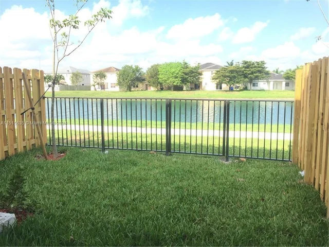 484 SE 32 Ave, Homestead FL 33033