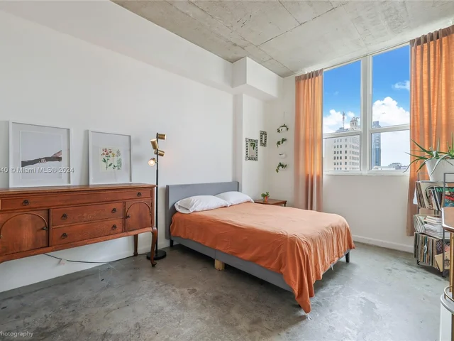 133 NE 2nd Ave # 1013, Miami FL 33132