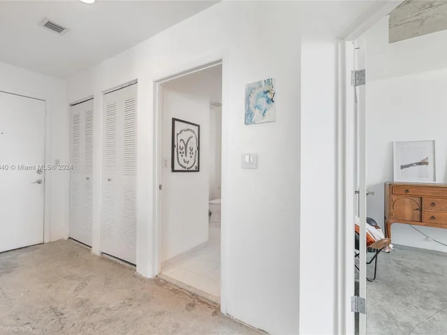 133 NE 2nd Ave # 1013, Miami FL 33132