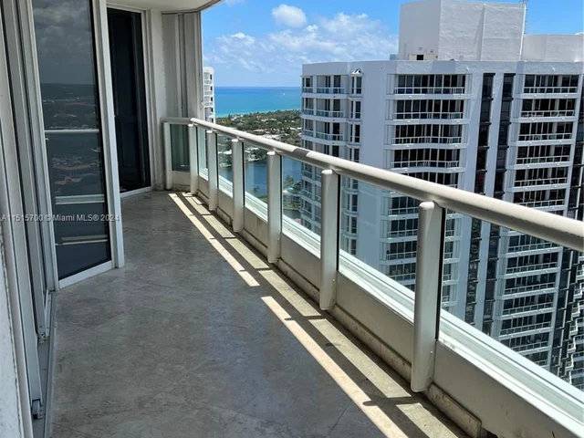 21205 Yacht Club Dr # 3204, Aventura FL 33180