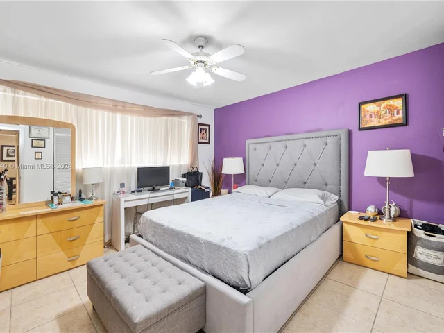 11960 NE 19th Dr # 17, North Miami FL 33181