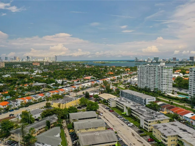 11960 NE 19th Dr # 17, North Miami FL 33181