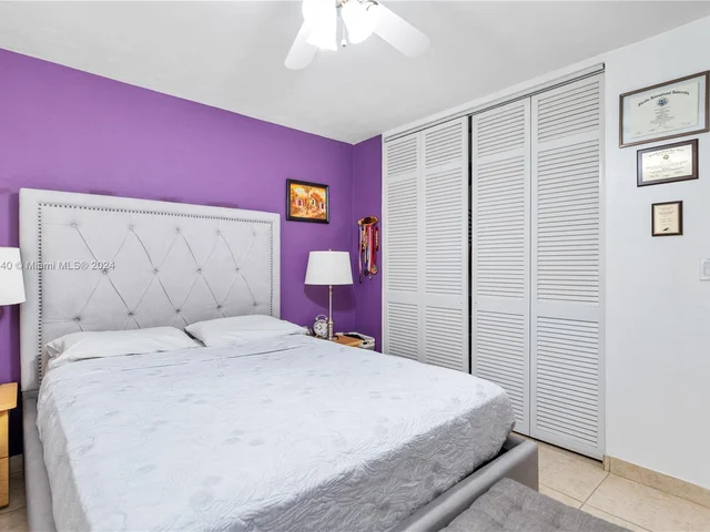 11960 NE 19th Dr # 17, North Miami FL 33181