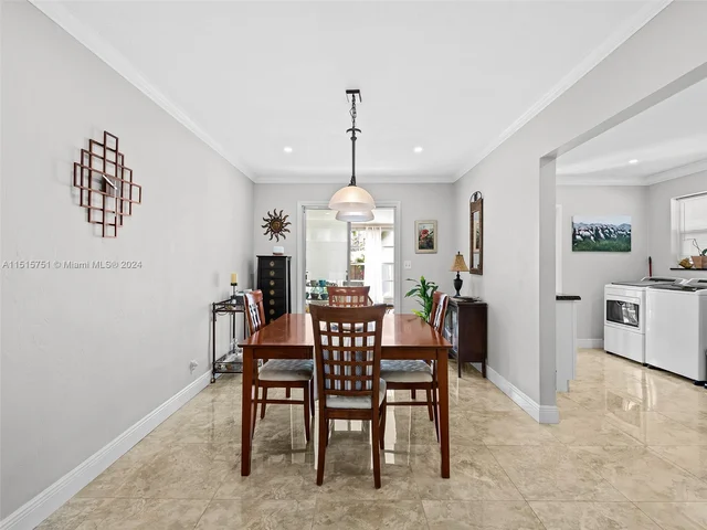 1238 Lincoln St, Hollywood FL 33019