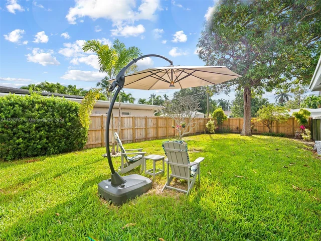 1238 Lincoln St, Hollywood FL 33019