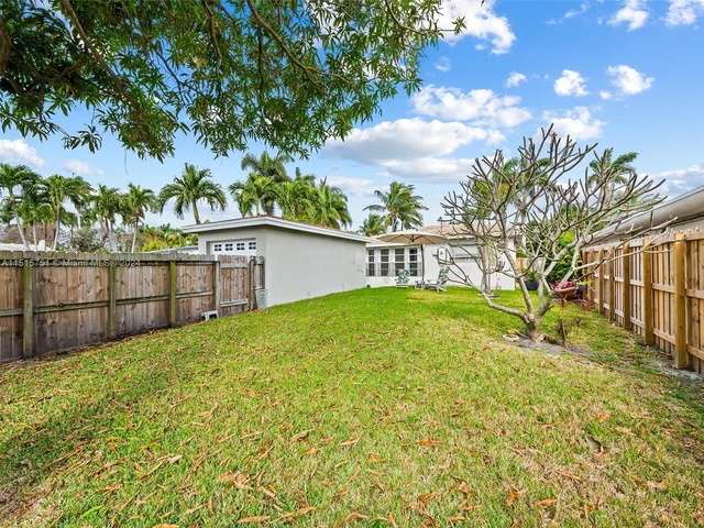 1238 Lincoln St, Hollywood FL 33019