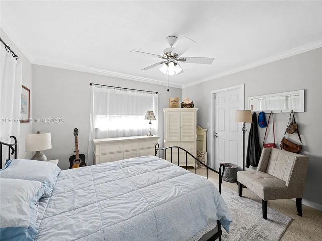 1238 Lincoln St, Hollywood FL 33019