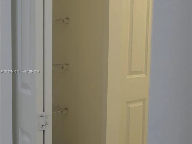 365 NW 33rd Ln, Pompano Beach FL 33069