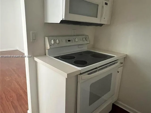 1502 Jefferson Ave # 102, Miami Beach FL 33139