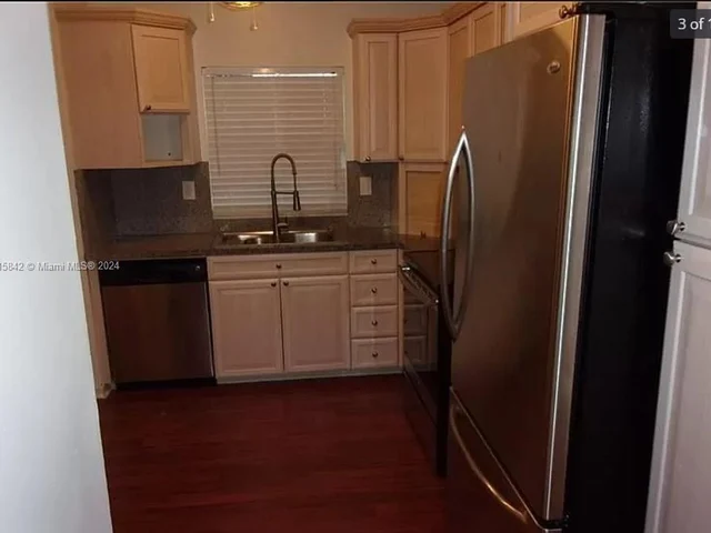 3129 N Palm Aire Dr, Pompano Beach FL 33069