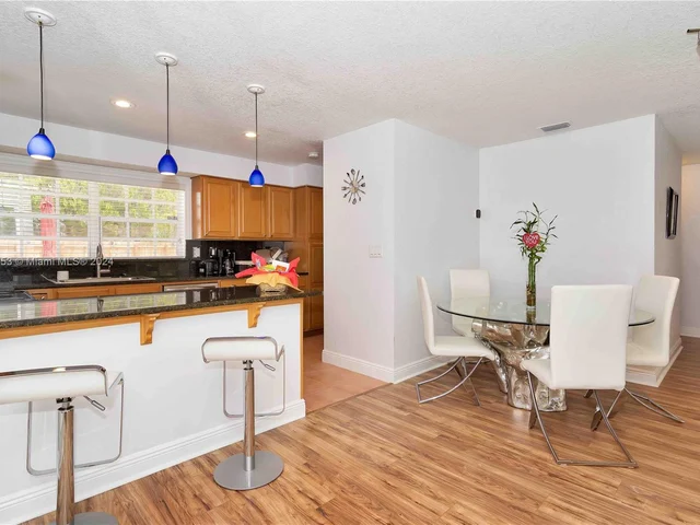 5727 Madison St, Hollywood FL 33023