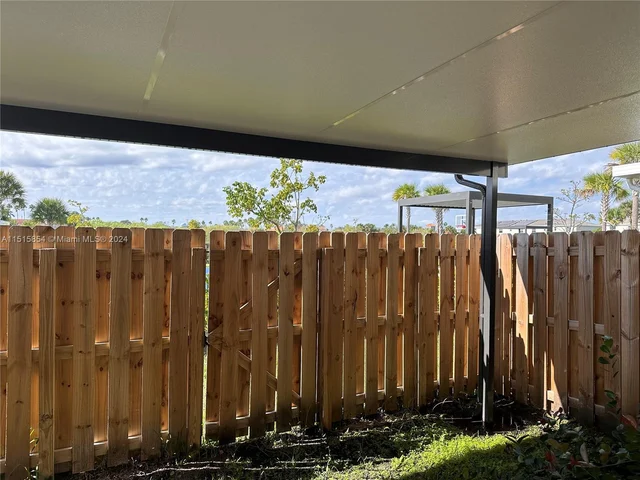 314 NE 5th Pl, Florida City FL 33034