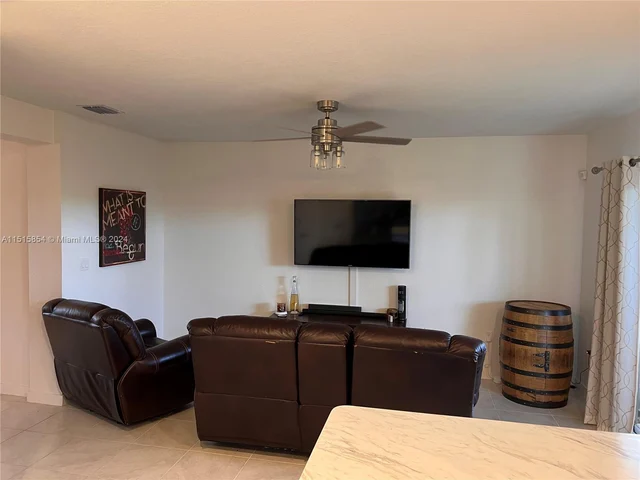 314 NE 5th Pl, Florida City FL 33034