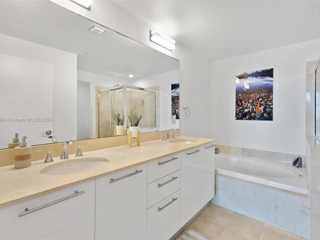 3330 NE 190th St # 1212, Aventura FL 33180