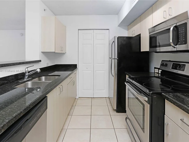 11133 SW 8th St # 204, Pembroke Pines FL 33025