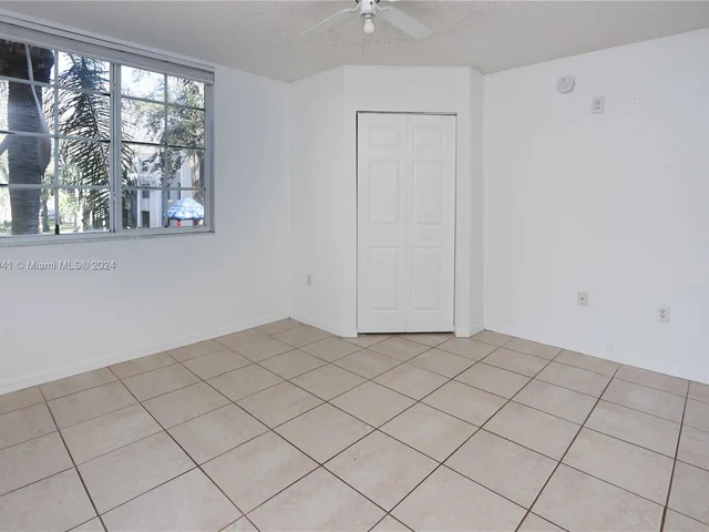 11133 SW 8th St # 204, Pembroke Pines FL 33025