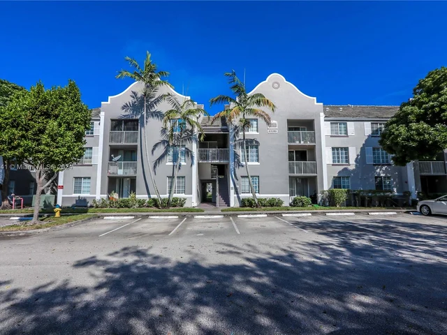 11133 SW 8th St # 204, Pembroke Pines FL 33025